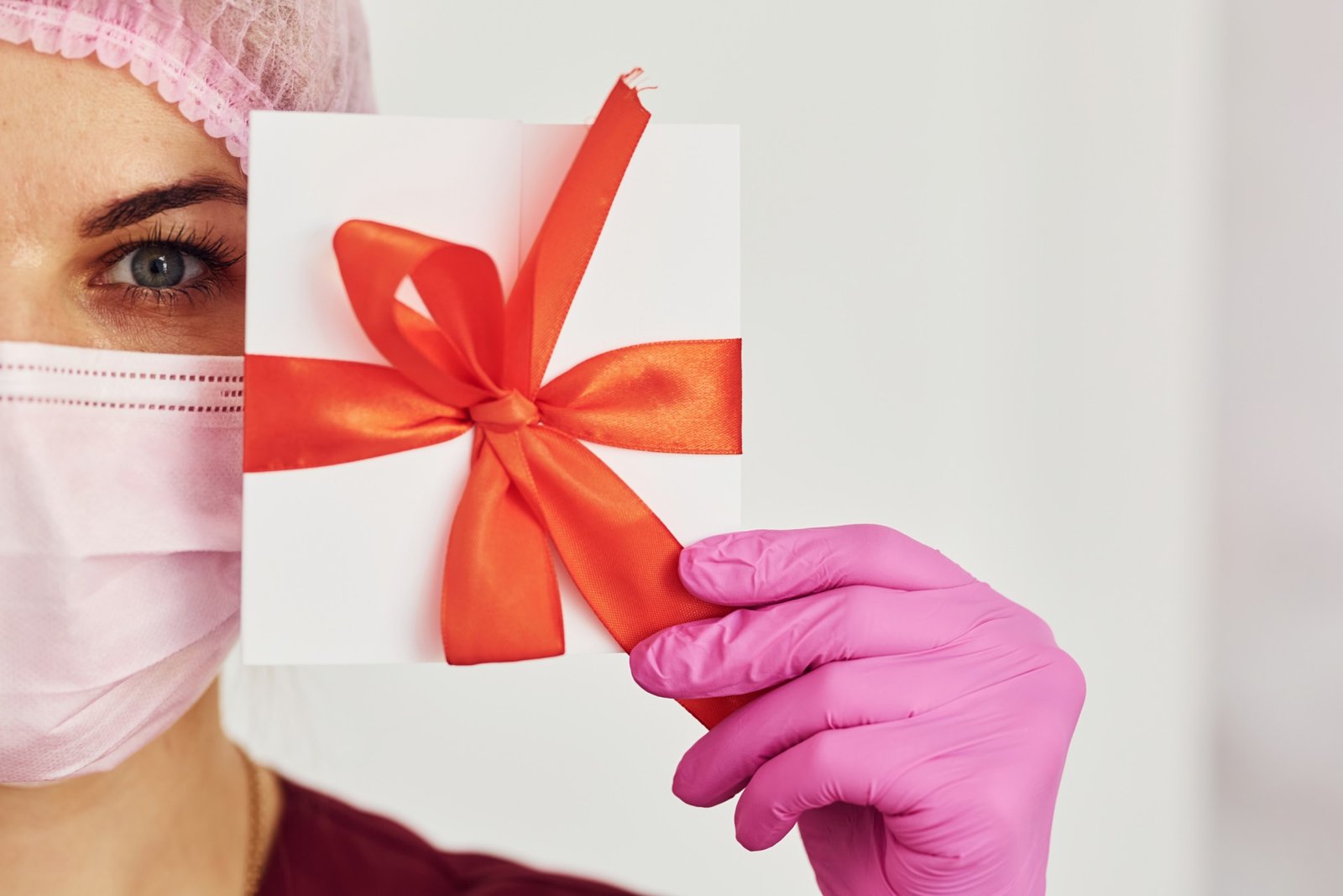 What Every Texas Nurse Should Do When a Patient Offers a Gift